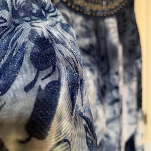 Dressbarn Women’s Top Blue Velvet Tie-Dye Burnout Sleeveless 1XL Beaded Neckline - Picture 7 of 13